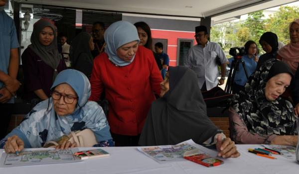 Establish more senior care centres, minister tells private sector 